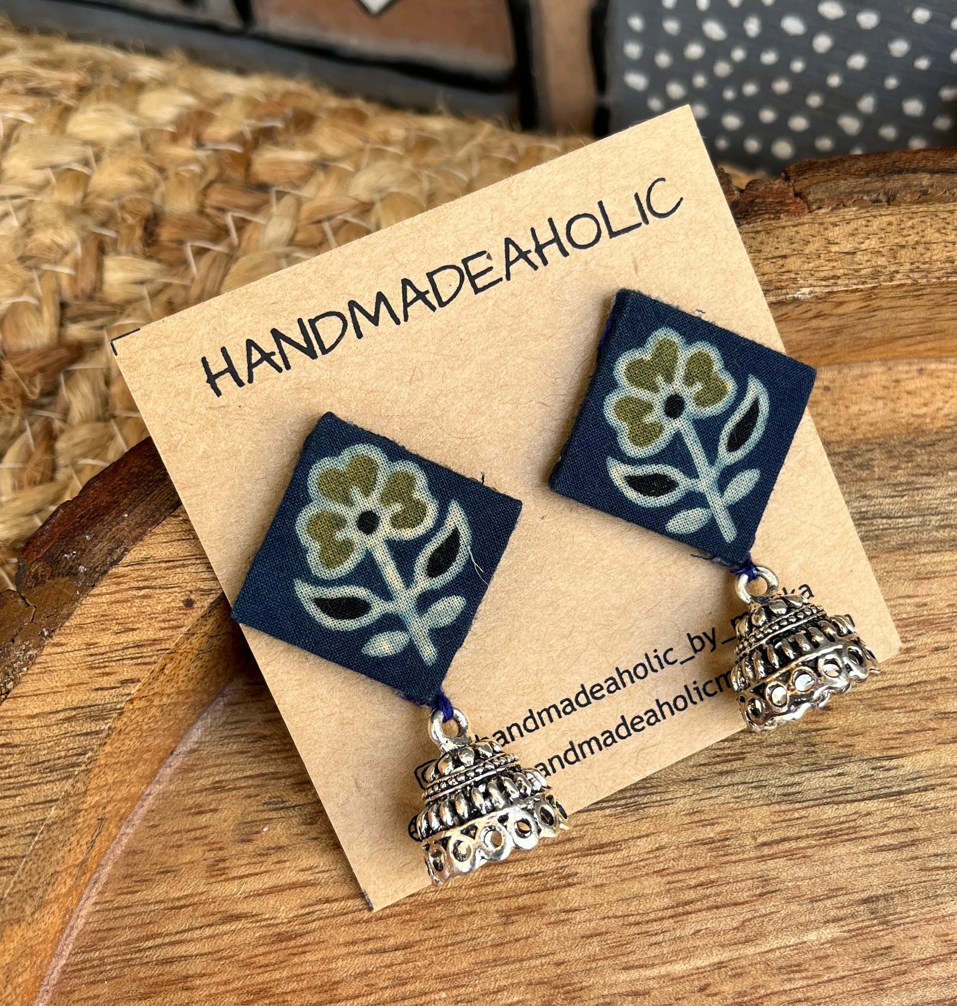 BLUE FLOWER EARRINGS HANDMADEAHOLIC BY MISHKA