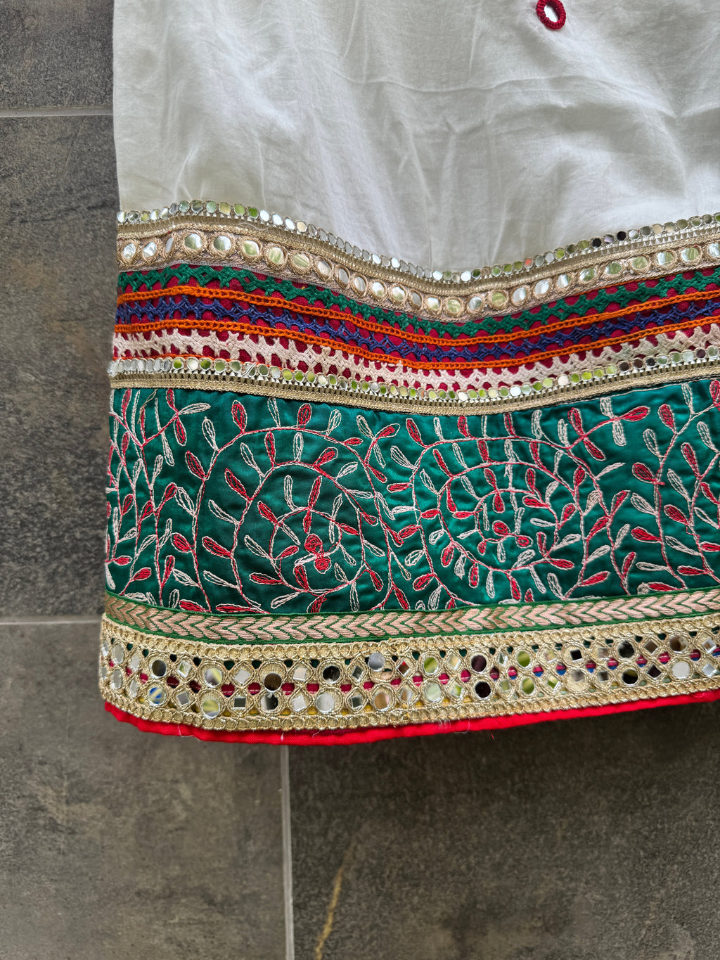 Off-White Varajana Dupatta HANDMADEAHOLIC BY MISHKA