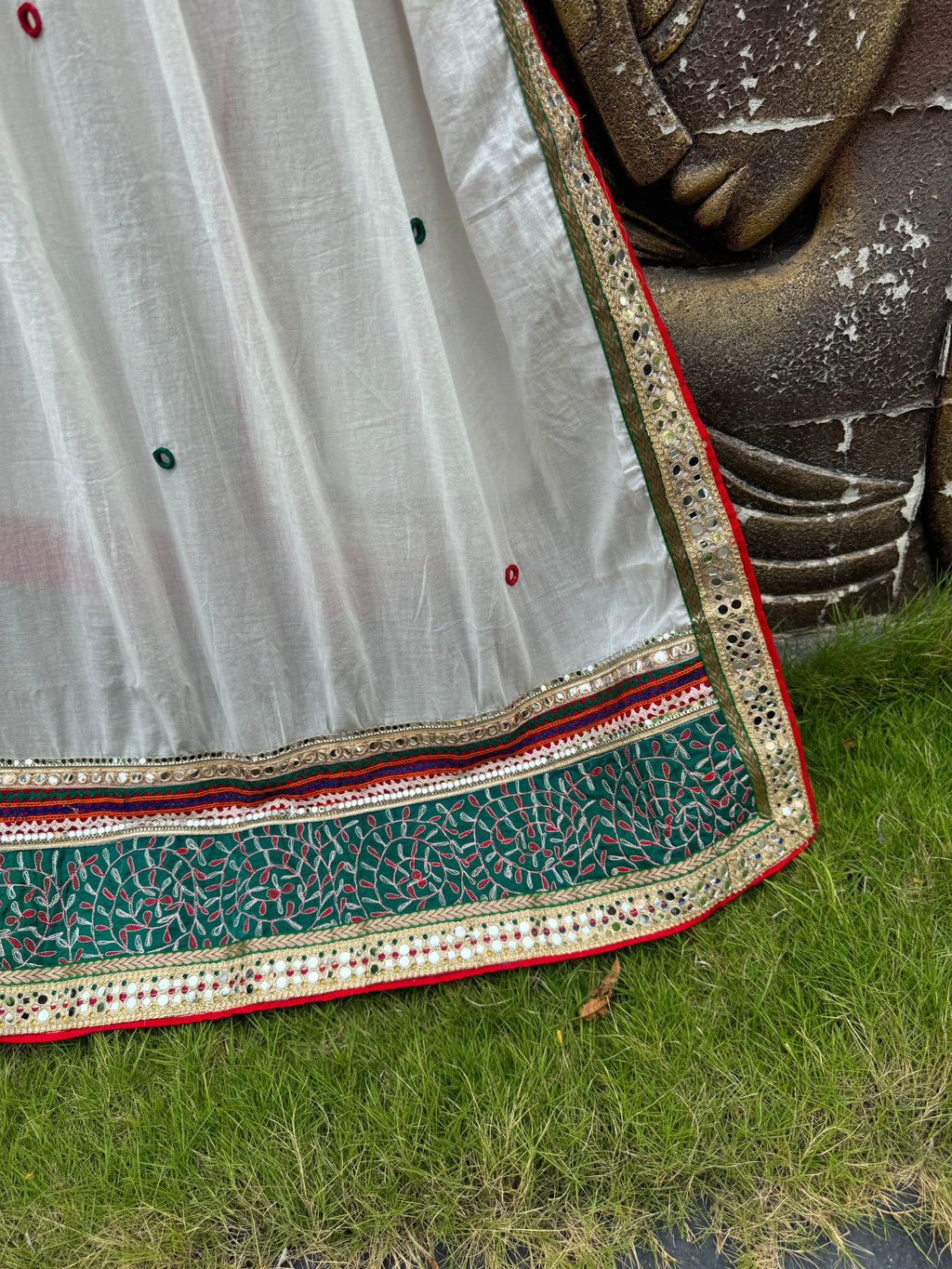 Off-White Varajana Dupatta HANDMADEAHOLIC BY MISHKA