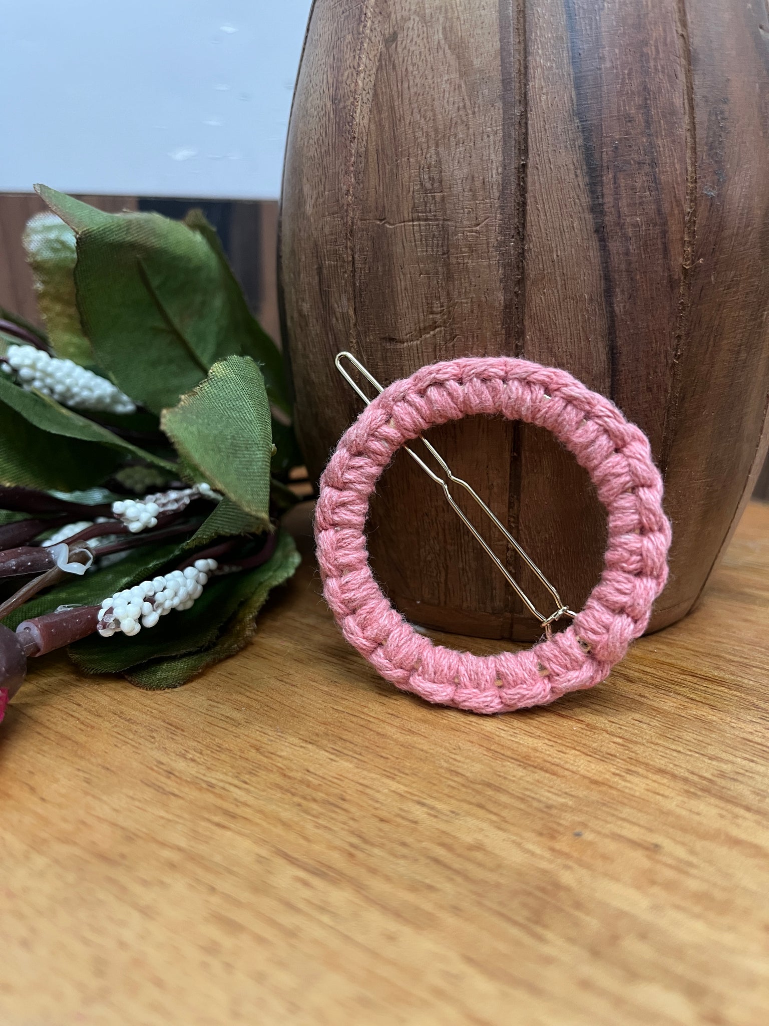 BABY PINK ROUND MACRAME HAIR CLIP HANDMADEAHOLIC BY MISHKA