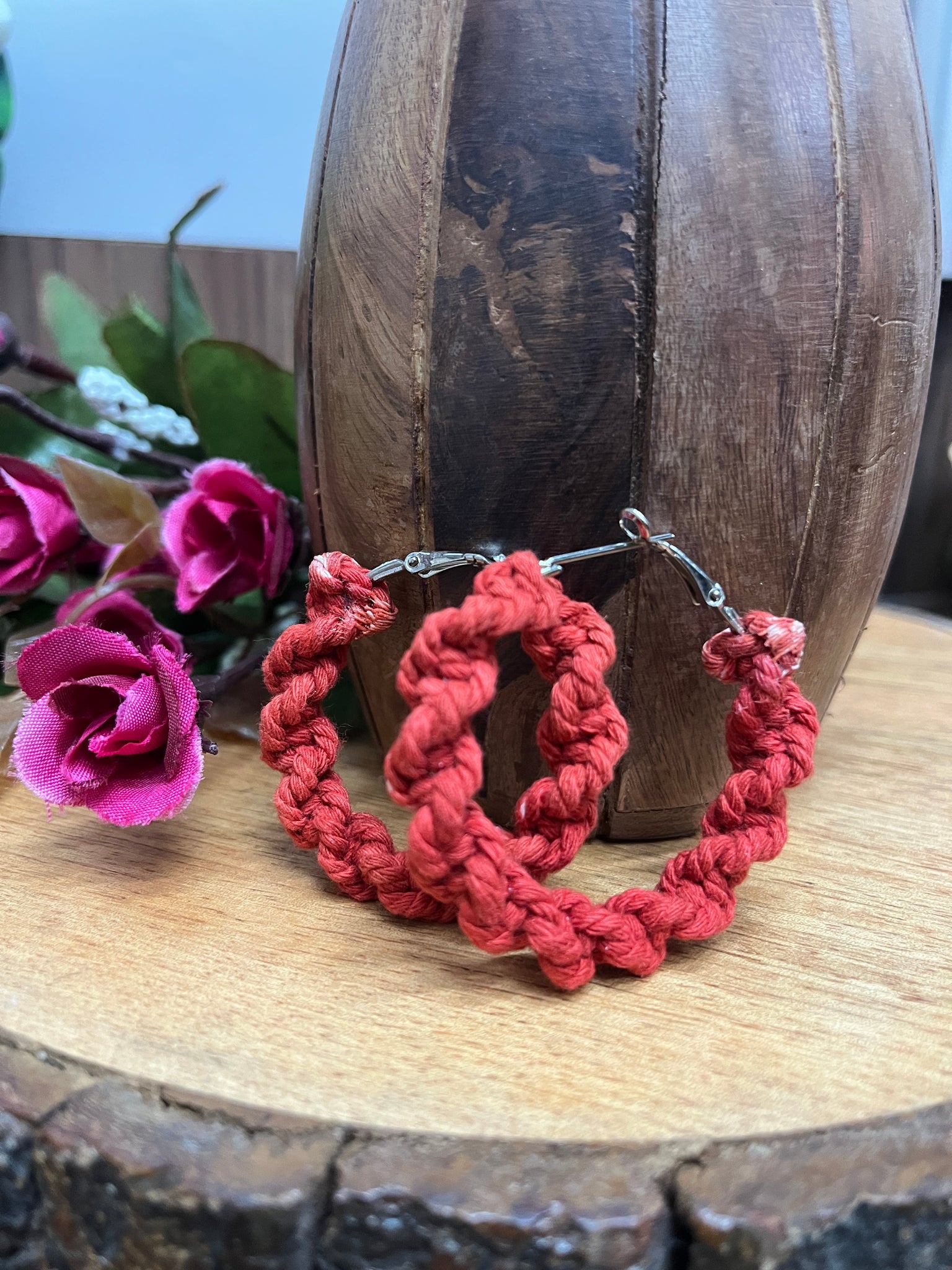 RED TWIST MACRAME HOOP EARRING HANDMADEAHOLIC BY MISHKA