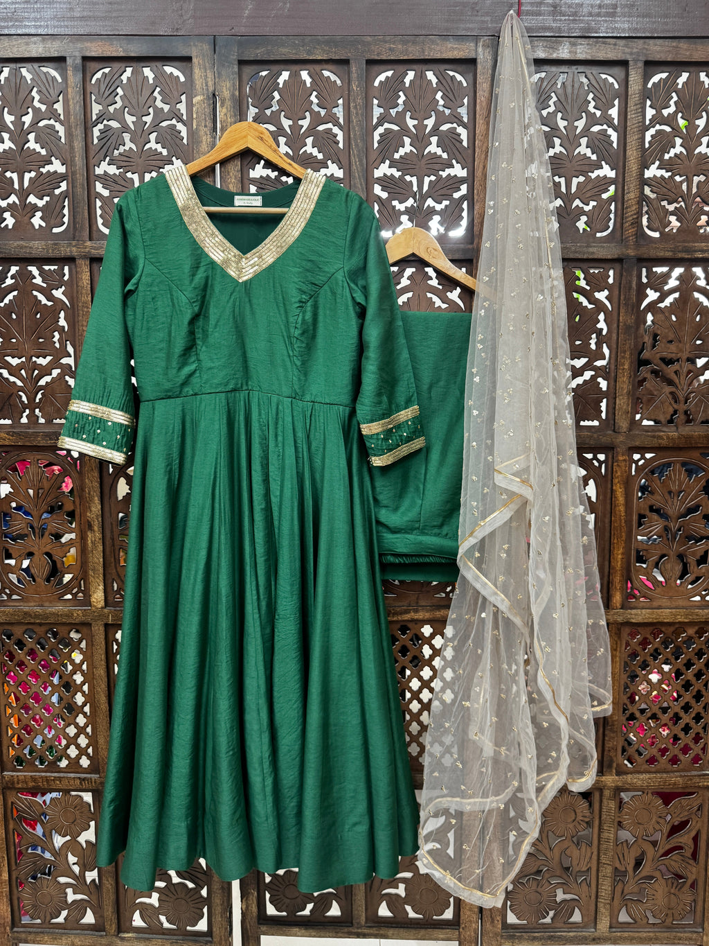Emerald Muse Chanderi Anarkali Set – Hand-Embellished V-Neck Kurta with Net Dupatta & Trousers HANDMADEAHOLIC BY MISHKA