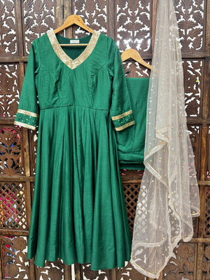 Emerald Muse Chanderi Anarkali Set – Hand-Embellished V-Neck Kurta with Net Dupatta & Trousers HANDMADEAHOLIC BY MISHKA