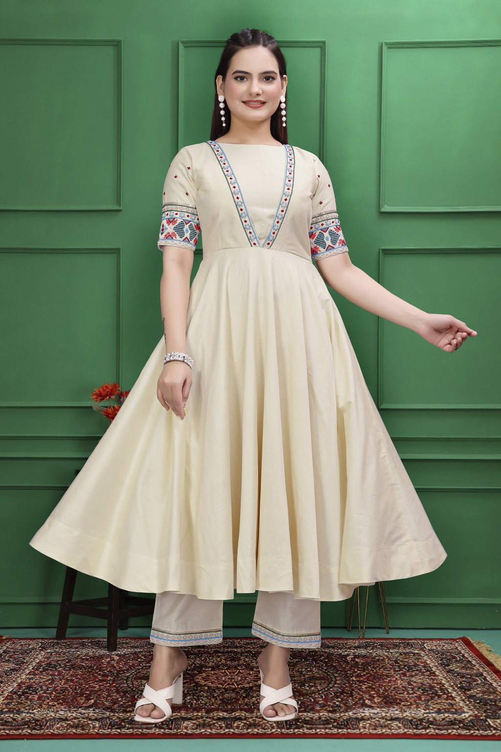 OFF WHITE ANARKALI HANDWORK SUIT HANDMADEAHOLIC BY MISHKA