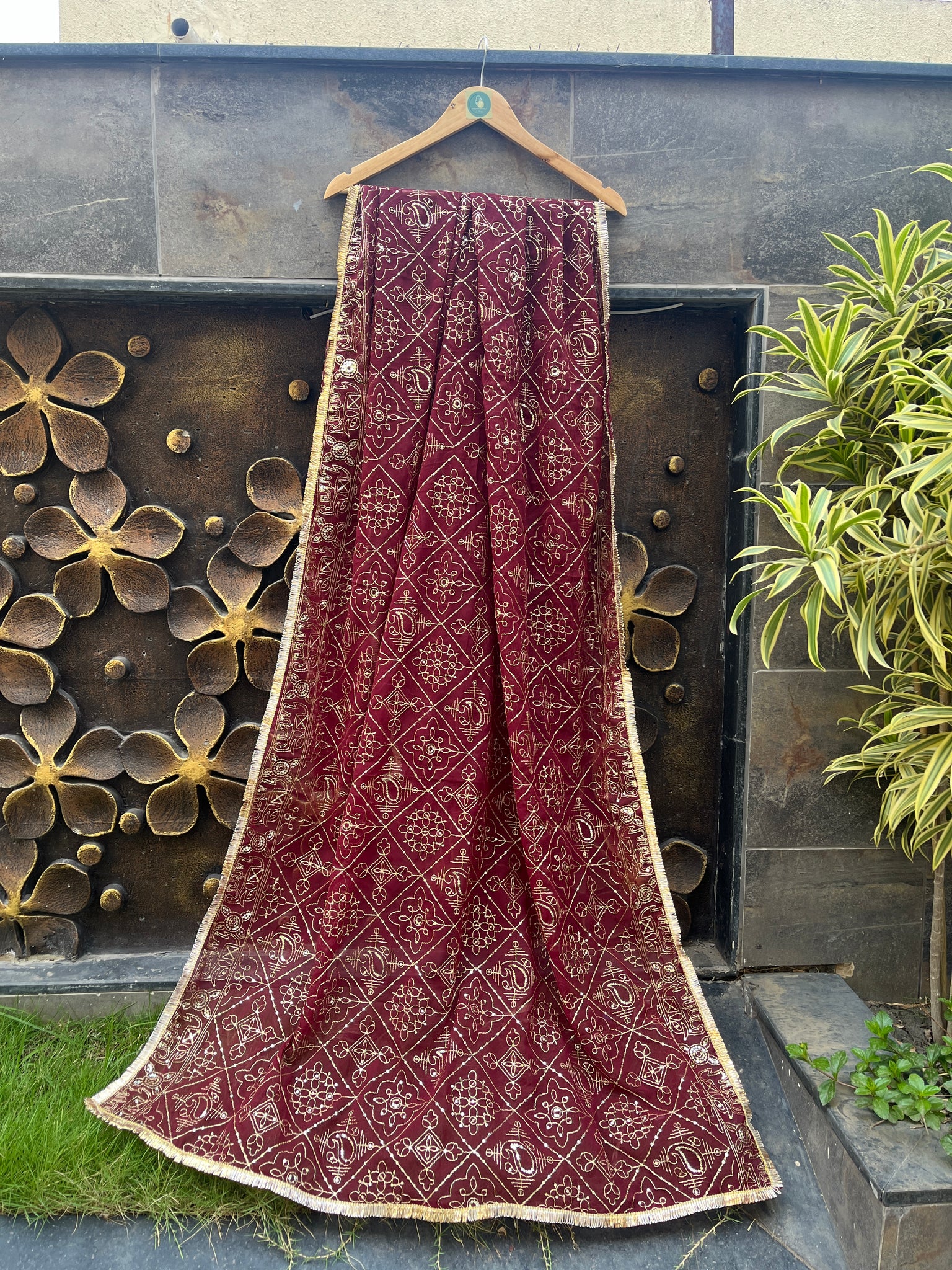 DARK MAROON VINTAGE DUPATTA HANDMADEAHOLIC BY MISHKA