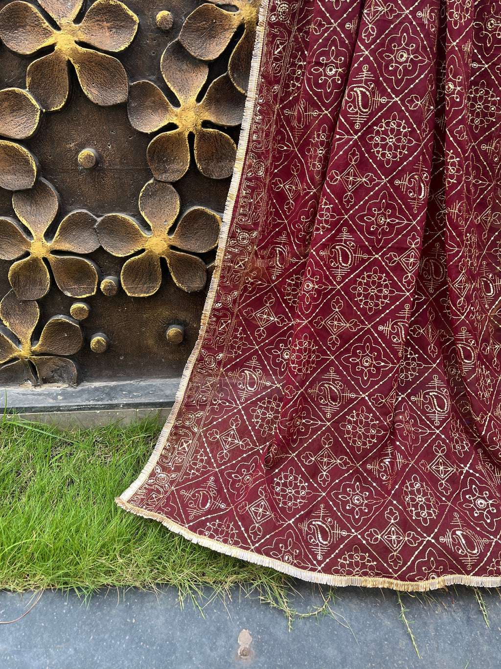 DARK MAROON VINTAGE DUPATTA HANDMADEAHOLIC BY MISHKA