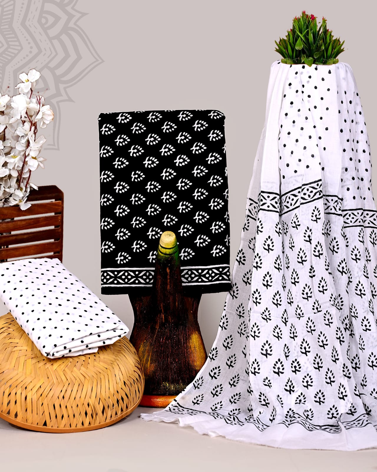 HANDBLOCK COTTON UNSTITCHED SUIT WITH COTTON DUPATTA