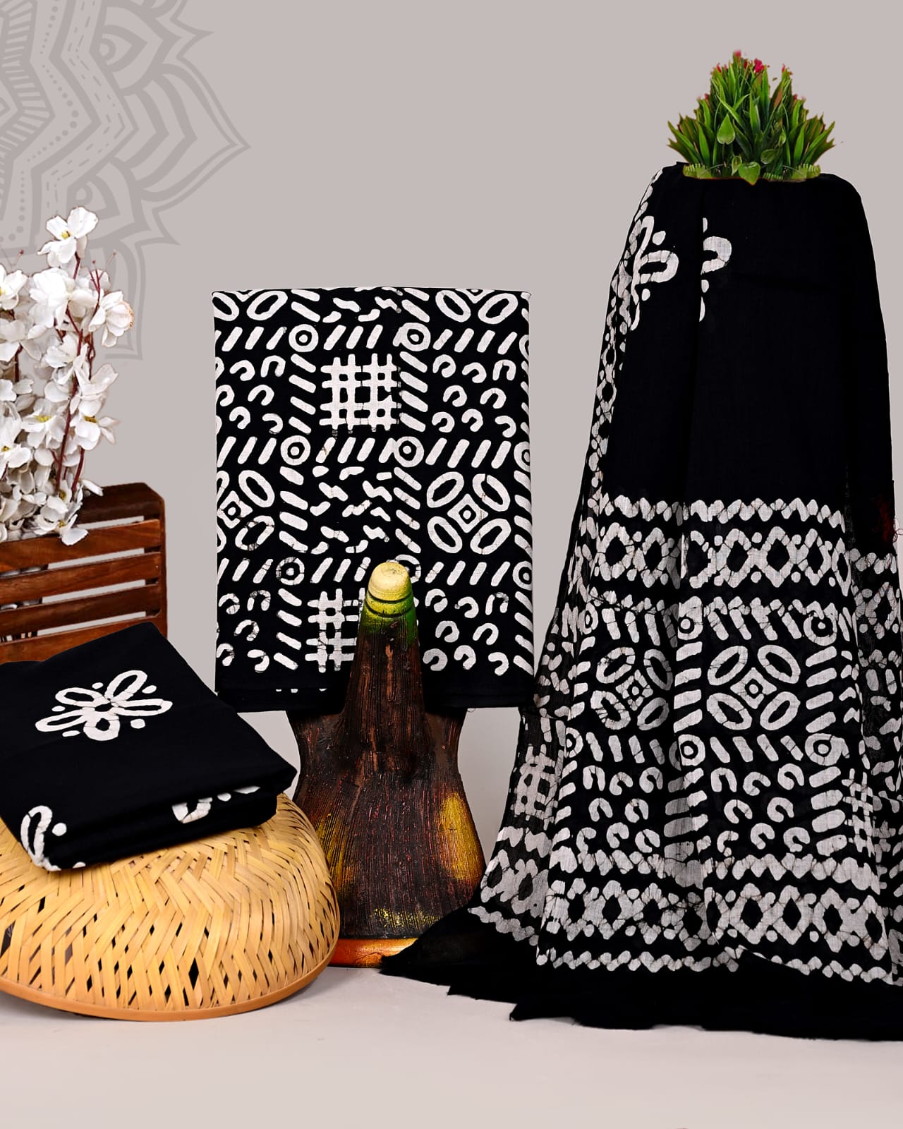 HANDBLOCK COTTON UNSTITCHED SUIT WITH COTTON DUPATTA