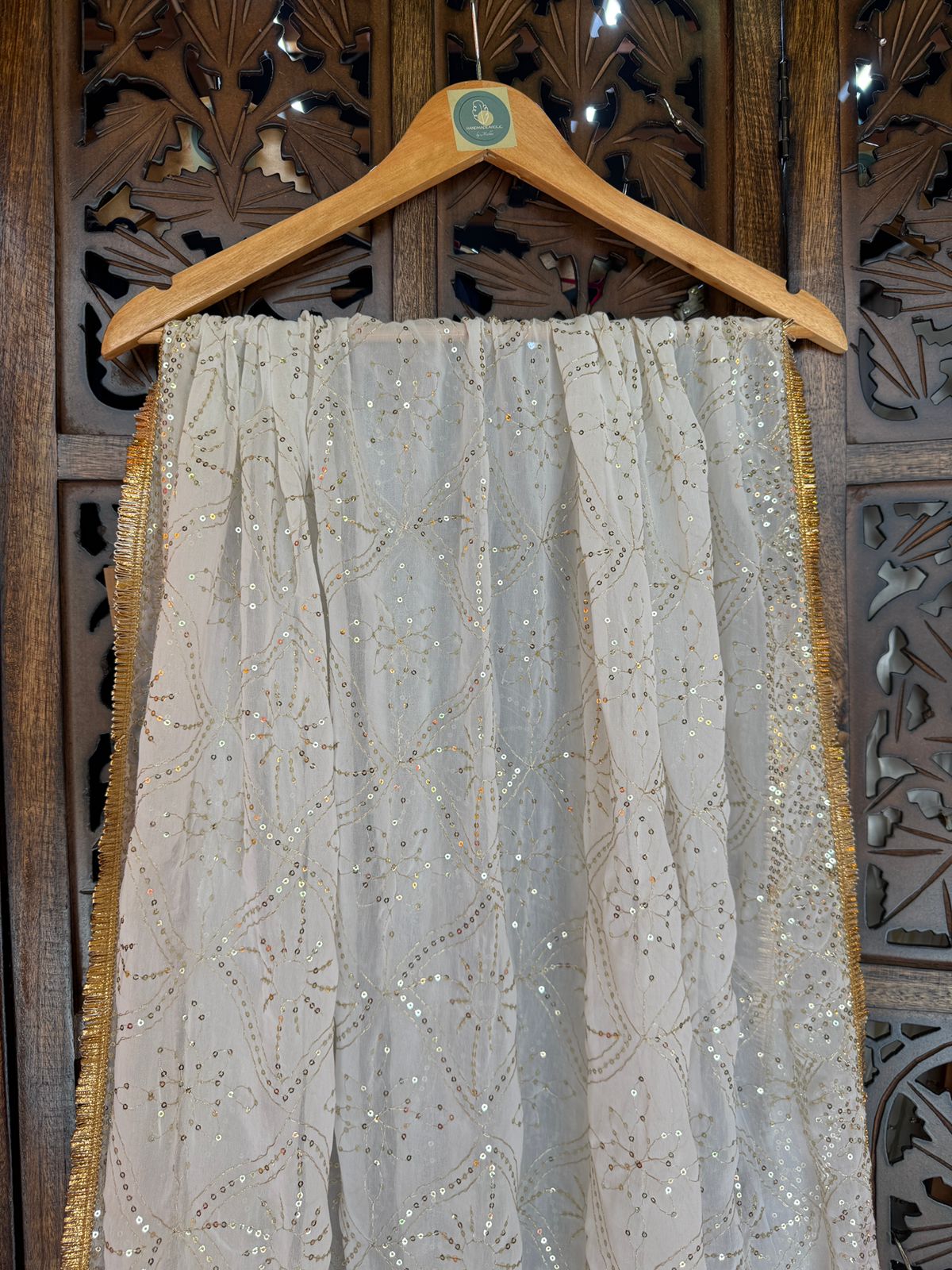 WHITE VINTAGE DUPATTA HANDMADEAHOLIC BY MISHKA