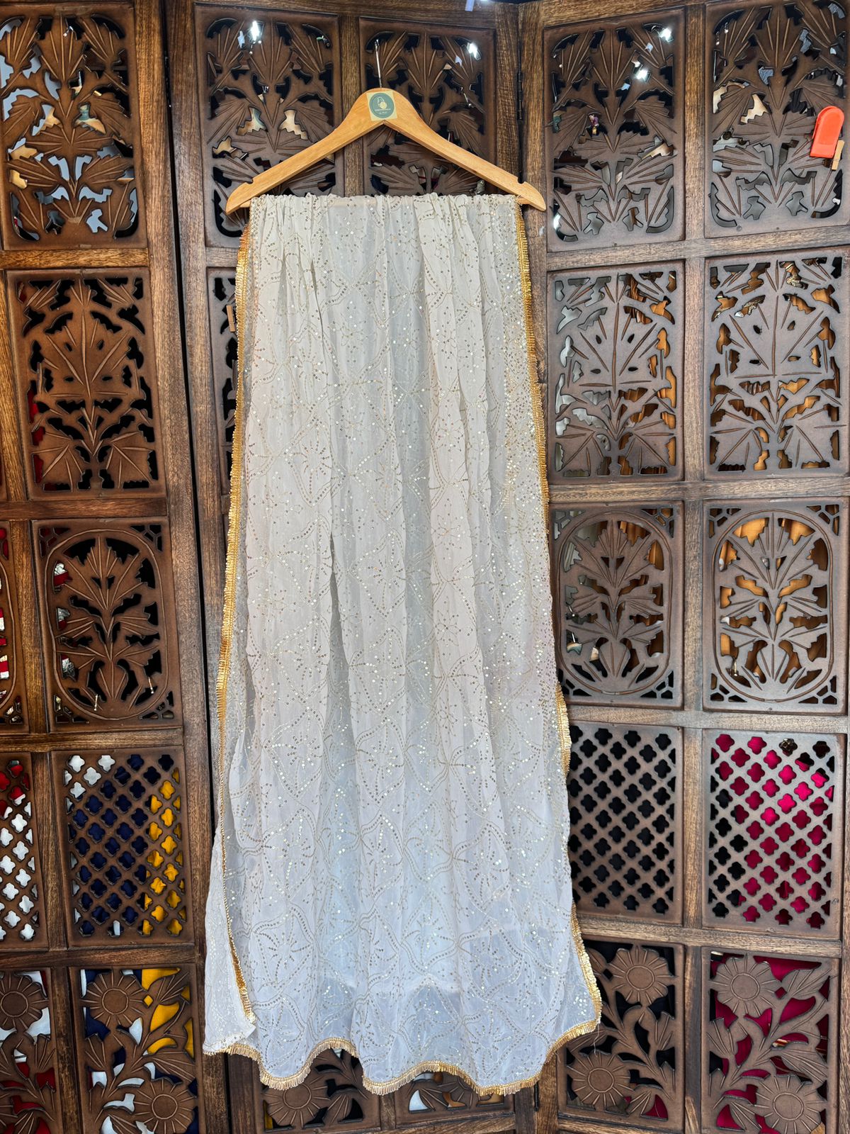 WHITE VINTAGE DUPATTA HANDMADEAHOLIC BY MISHKA
